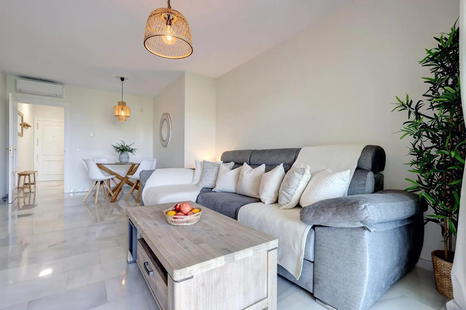 La Cala Gorgeous 2 Bedroom Apartment With Stunning Gardens, Pools And Sea Views El Faro España