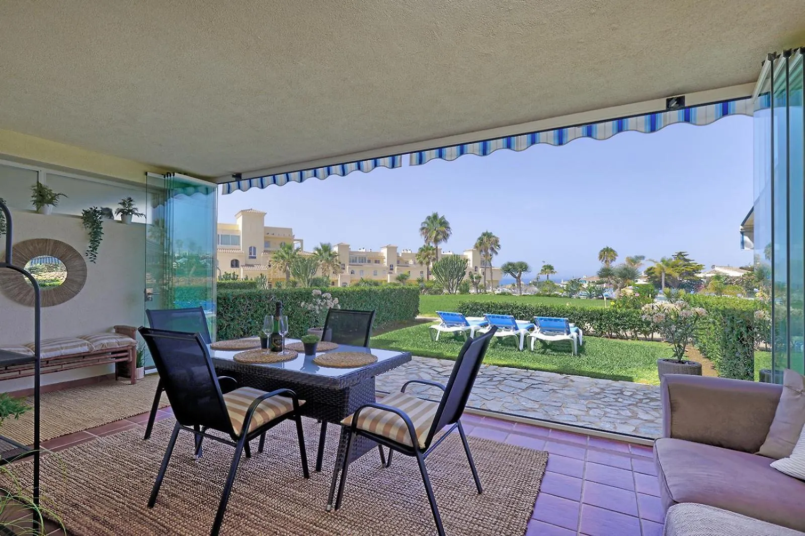 La Cala Gorgeous 2 Bedroom Apartment With Stunning Gardens, Pools And Sea Views El Faro 0*,  España